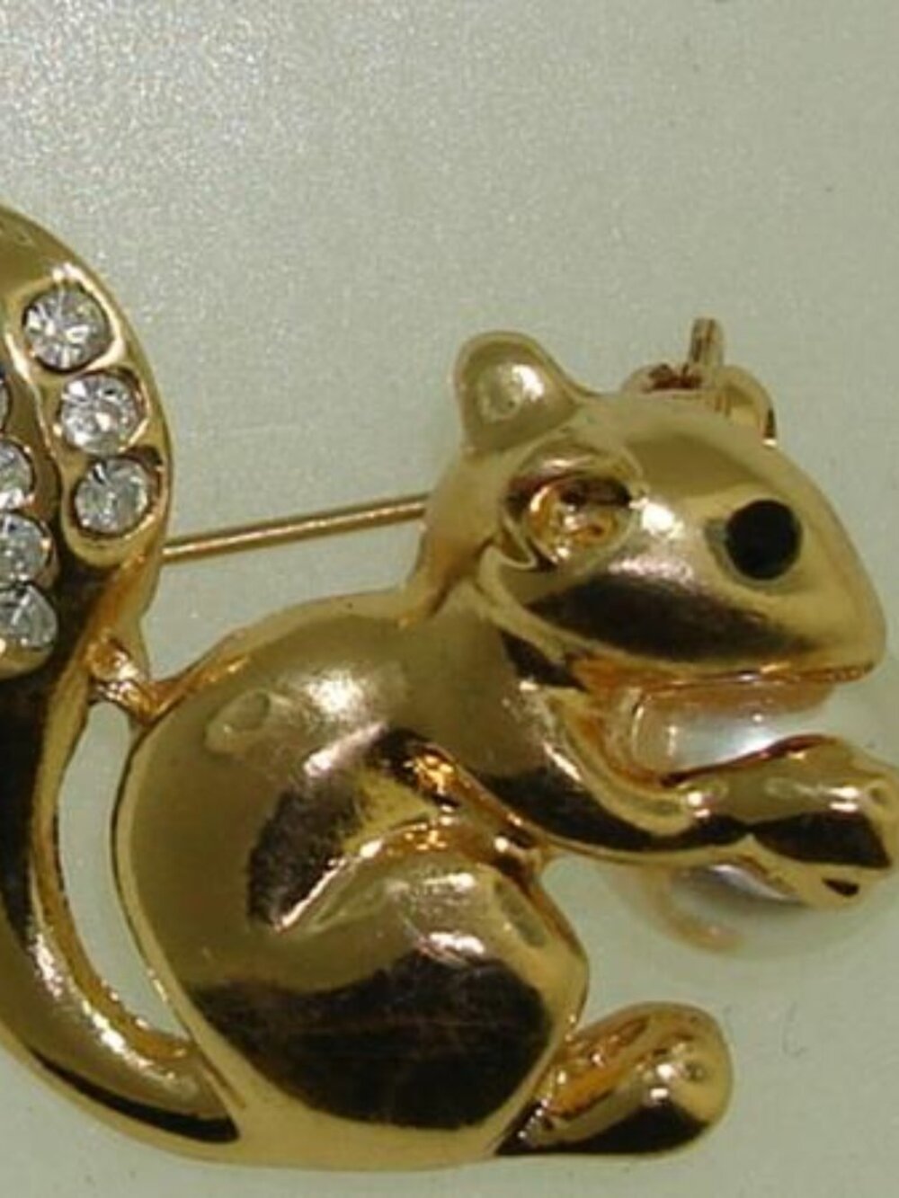 Vintage Gold-Tone Squirrel Brooch with Faux Pearl & Rhinestones 🐿️✨